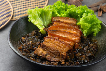 steamed pork with preserved mustard