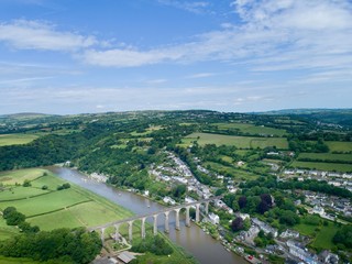 Fototapeta na wymiar The Calstock Viaduct is the largest concrete block viaduct in Britain .