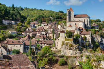 Fototapeta na wymiar Saint-Cirq-Lapopie - Lot - Occitanie