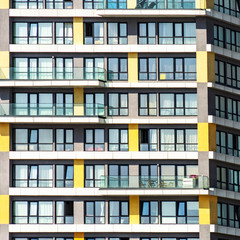Obraz premium Detail of a monotonous ugly skyscraper in a suburban area .