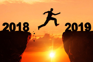 3D Illustration Silhouette Sprung nach 2019 © fotomek