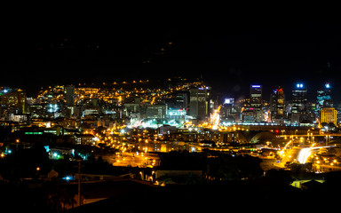 Fototapeta na wymiar Cape Town City by Night
