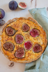 Herbstliche Quiche mit Feigen 
