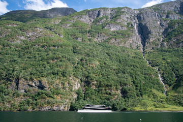 北欧 ノルウェー ソグネフィヨルド クルーズ 世界遺産 ネーロイフィヨルド 夏 Northern Europe Norway Sognefjord cruise world heritage N&aelig;r&oslash;yfjord summer