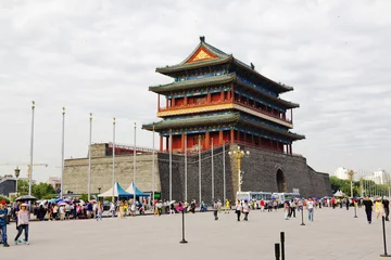 Wandaufkleber Tourists visiting Tiananmen Square in Beijing, China © lapas77