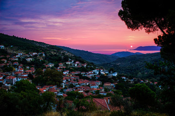 Fototapeta premium Promiri Sunrise