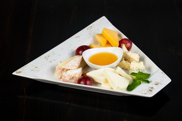Cheeses plate mix