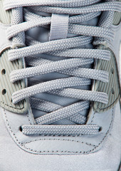 Classic lacing sneakers