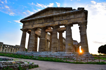 the temple of Neptune It was built in the Doric order around 460–450 BC Paestum Italy