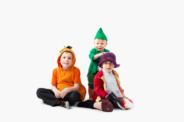  Kids dressed up in Halloween Costumes