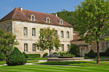 Fototapeta na wymiar Abbazia Reale di Fontenay - Borgogna, Francia
