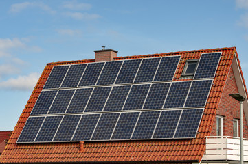 Solarpananlage auf einem Einfamilienhaus