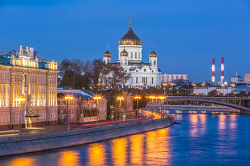 Fototapeta na wymiar Cathedral of Christ the Savior and Moscow river at twilight in Moscow, Russia, Architecture and landmarks of Moscow.