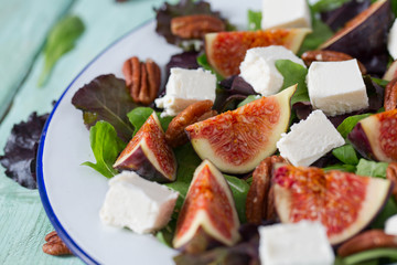 figs, feta,rucola and pecan nut salad