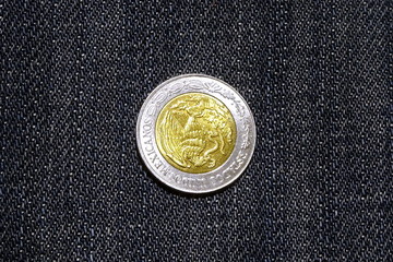 Coin 1 peso - money of Mexico. Side A