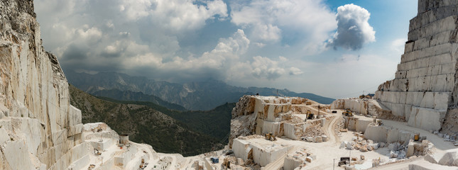 Marble quarry in Carrara - obrazy, fototapety, plakaty