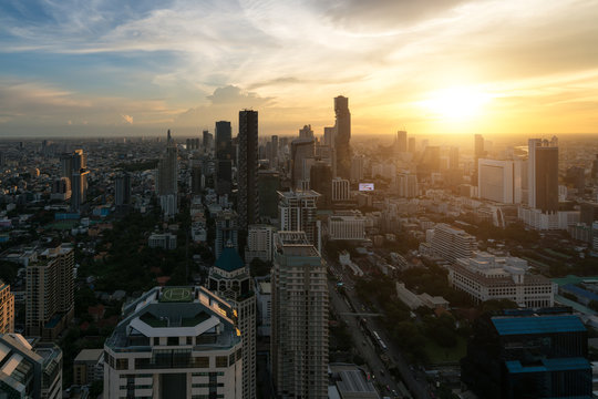 Modern building in Bangkok business district at Bangkok city with skyline before sunset, Thailand. © ake1150