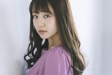 女性