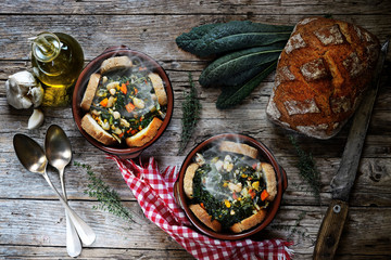 ribollita toscana fumante