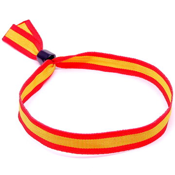 Pulsera de tela o cinta tejida de los colores de la bandera de Espa&ntilde;a en fondo blanco
