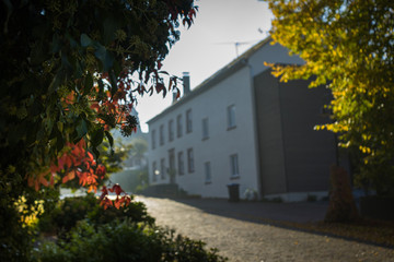 Saniertes Bauerhaus Dorf Herbst
