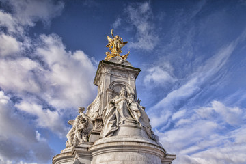 Fototapeta na wymiar Victoria Memorial, The Mall, London, England.