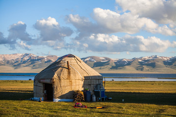 Yurts in Kyrgyzstan - obrazy, fototapety, plakaty