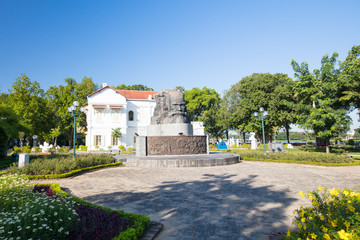 Phan Boi Chau Street Monument