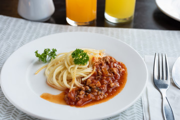 Spaghetti with meat souce