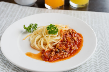 Spaghetti with meat souce