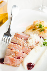 Cooked tuna
