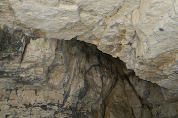 Die Decke im Eingangsbereich der Falkensteiner Höhle auf der Schwäbischen Alb