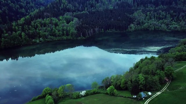 Lac dans le Jura