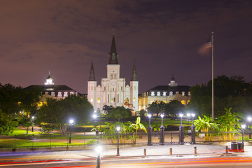 Obraz premium St. Louis Cathedral at French Quarter at twilight in New Orleans, Louisiana, USA.