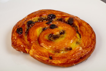 Baked snail with raisin
