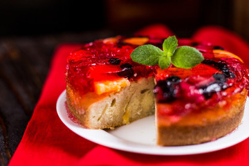 Cake with jelly and berries