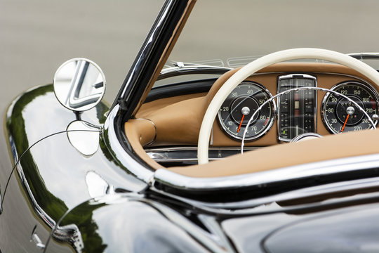 Historisches Fahrzeug