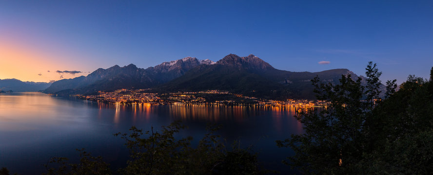 Ora blu su quel ramo del lago di Como