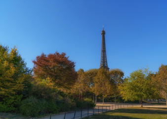 Fototapeta na wymiar Eiffel Tower in Paris France