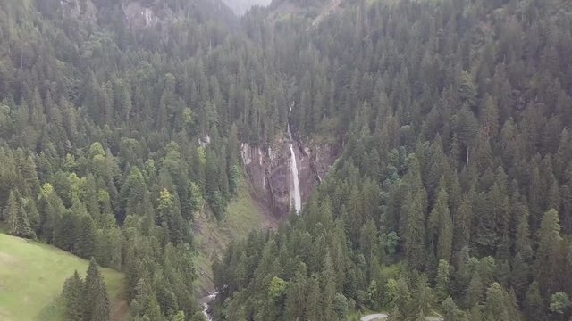 Flight towards the scenic pochtenfall in the Bernese Oberland.