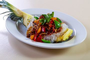 Pineapple with rice noodle and pork