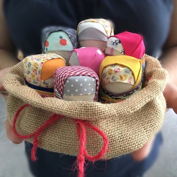 Poup&eacute;es russes &laquo;&nbsp;Panier de Bonheur&nbsp;&raquo; , d&eacute;coration traditionnelle, faite mains