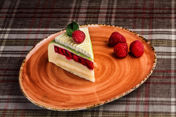 fresh raspberry cake