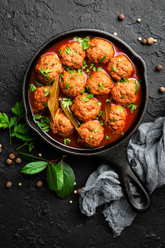 Beef meatballs in tomato sauce