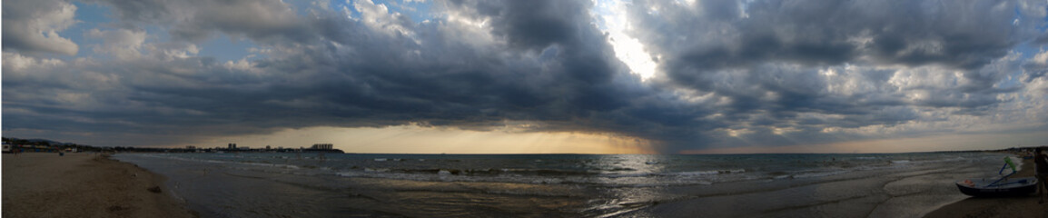 Obraz premium sunset over the sea