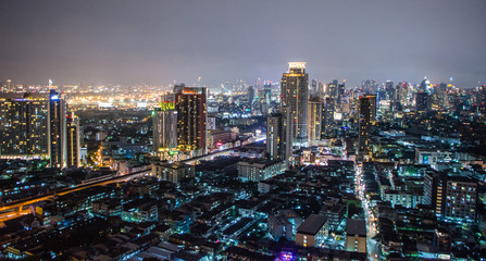 Naklejka premium Bangkok at night