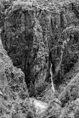 Fototapeta na wymiar Waterfall in Gorges de Daluis (or 