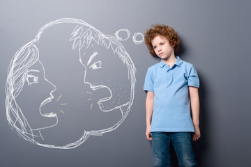 Kid think of parents' divorce