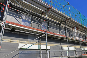 Gebäude mit professioneller Wärmedämmung (Fassade)