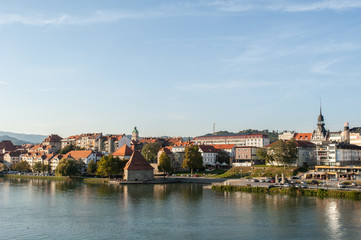 Fototapeta na wymiar A general view of Maribor, Slovenia with houses on the Drava River